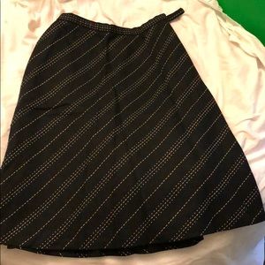 Wool skirt with geometric stitch detailing